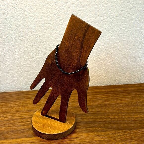 Beautiful Black Spinel Faceted Bead Slide Bracelet - Picture 4 of 4